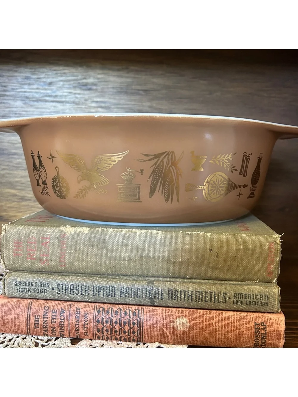 Pyrex Early American 043 1.5 Qt Brown Gold Oval Casserole Dish No Lid